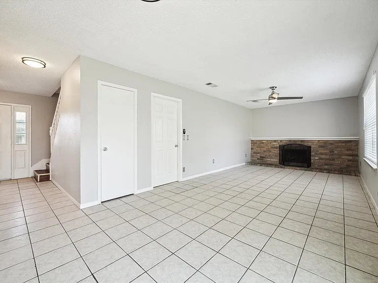 18102 Brooknoll Dr — Photo 3