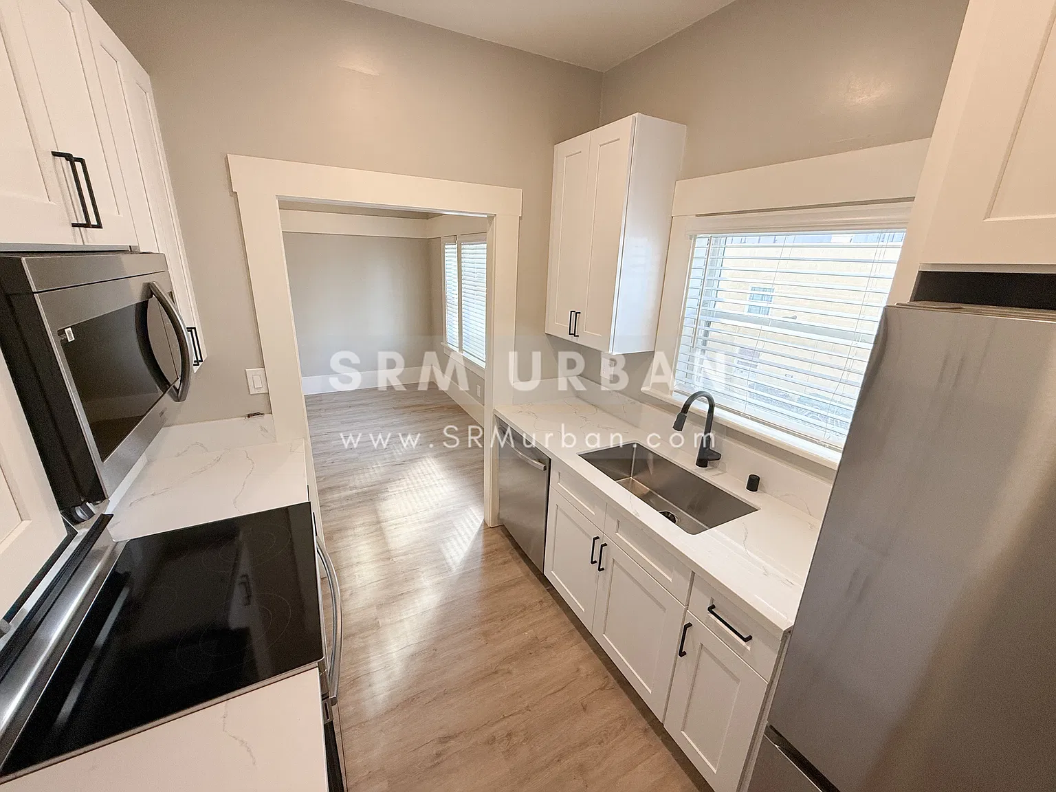 Studio, 400 sqft, $1,595 — Photo 4
