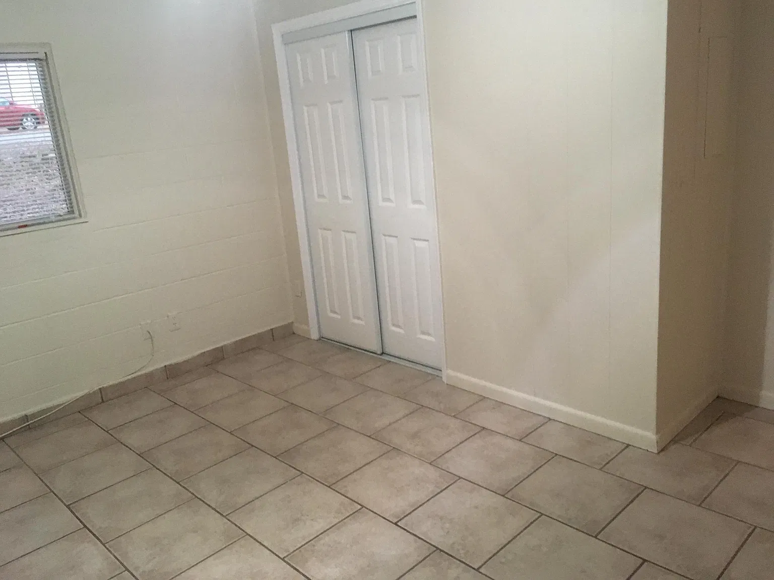 1732 Sunbeam Ln — Photo 2