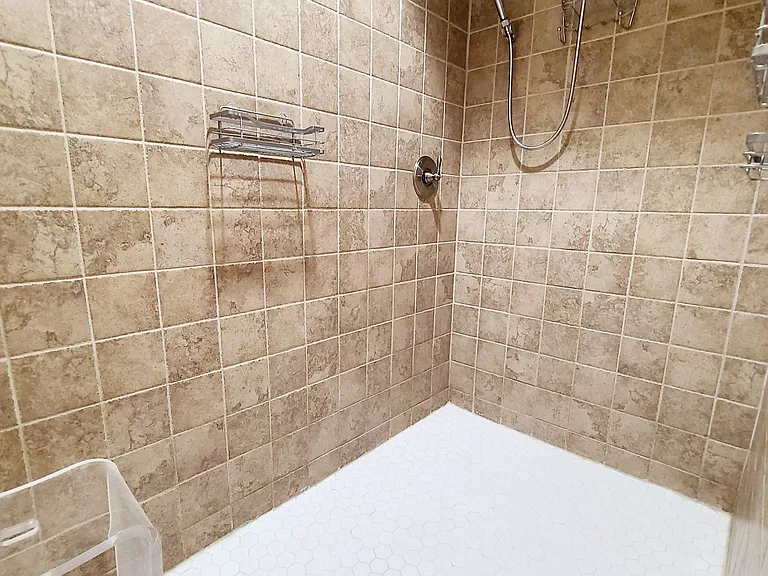 5 S Ann St #2 — Photo 17