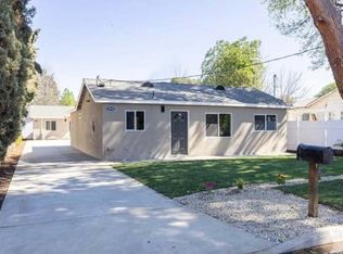 7020 Crebs Ave, Reseda, CA 91335