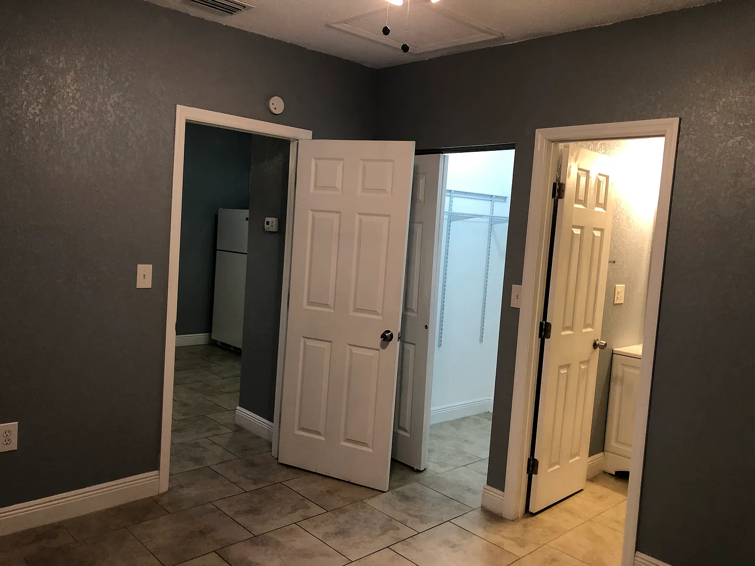 1 bed, 590 sqft, $1,200 — Photo 4