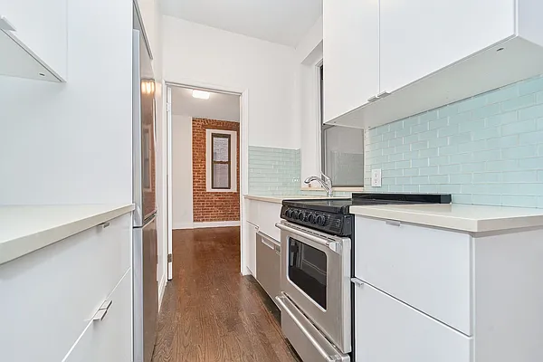 Rented by Living New York | media 11