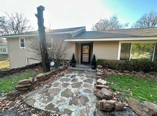 2081 S 70th St E, Muskogee, OK 74403