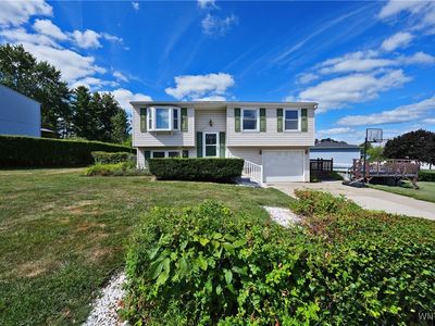 3935 Sharondale Dr, Hamburg, NY, 14075