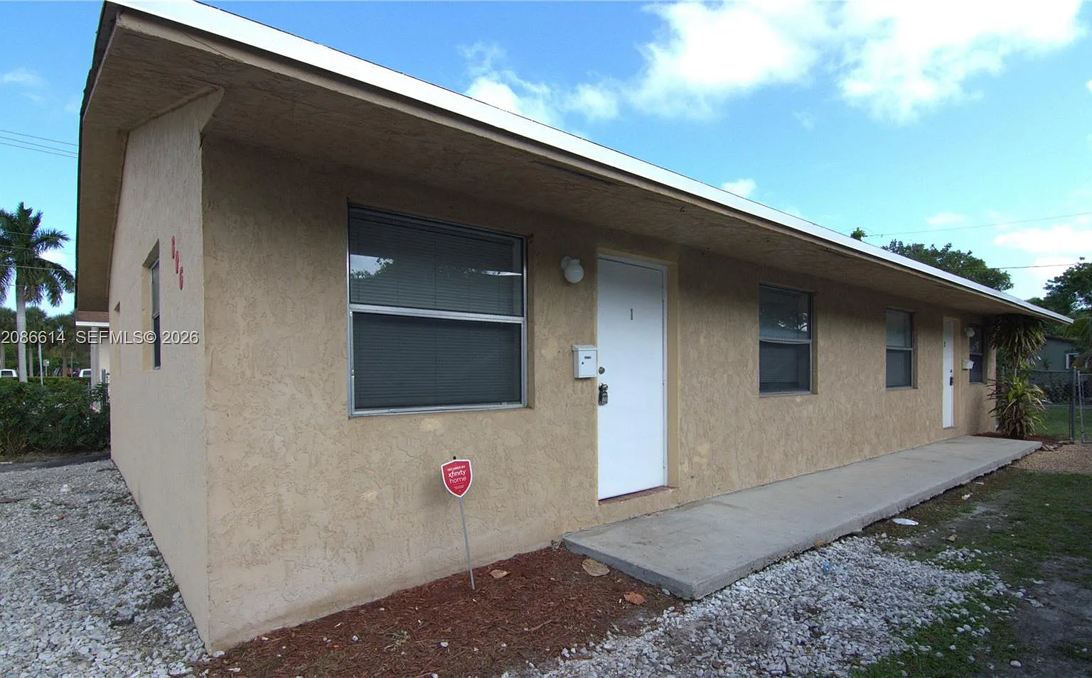 Carver Heights — Photo 2