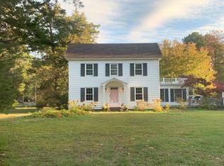 22 Virginia Rd, Irvington, VA 22480