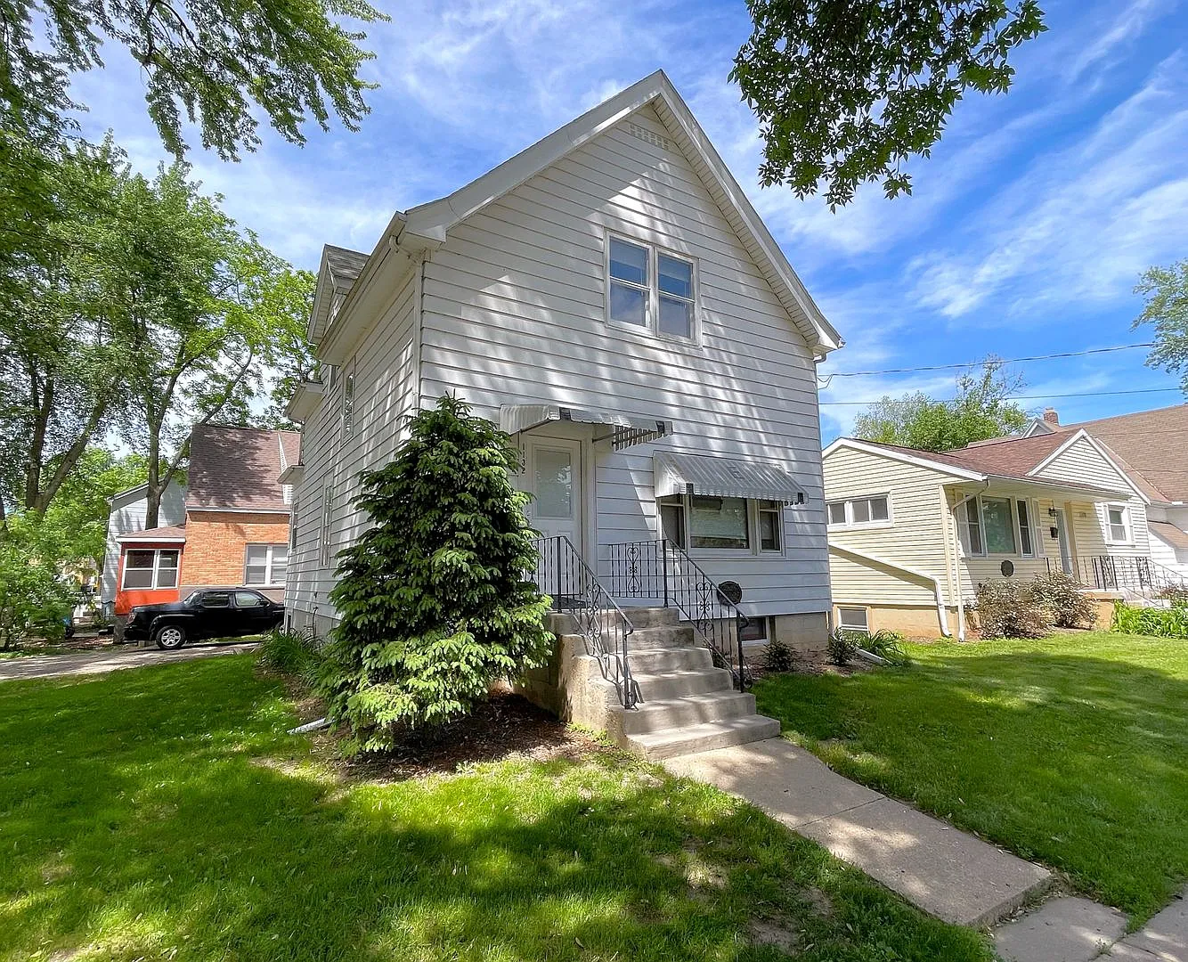 1132 Milton St — Photo 1
