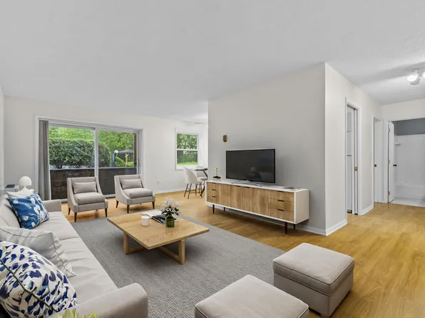 10113 34th St W #105, Minnetonka, MN 55305