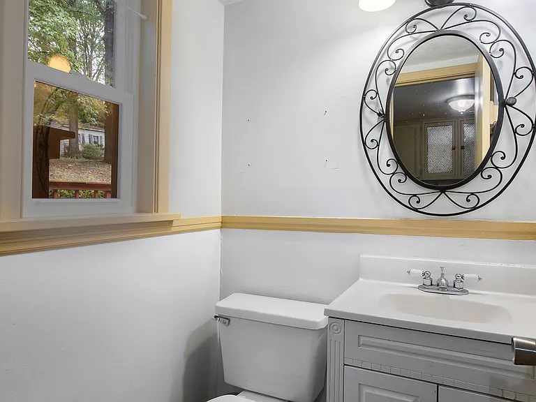 2115 Cedarhurst Dr — Photo 22