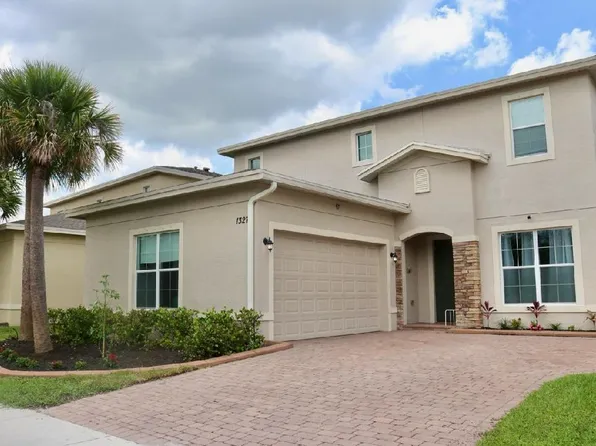 1327 NW Leonardo Circle, Port St Lucie, FL 34986