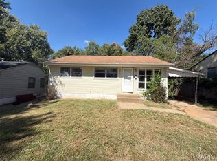 309 Midlothian Rd, Saint Louis, MO 63137