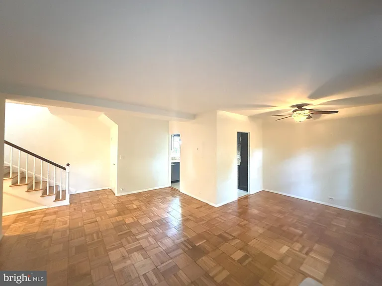 1608 Mount Eagle Pl — Photo 4