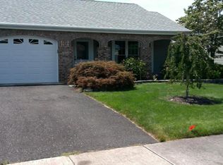 32 Turnbridge Row, Manchester, NJ 08759