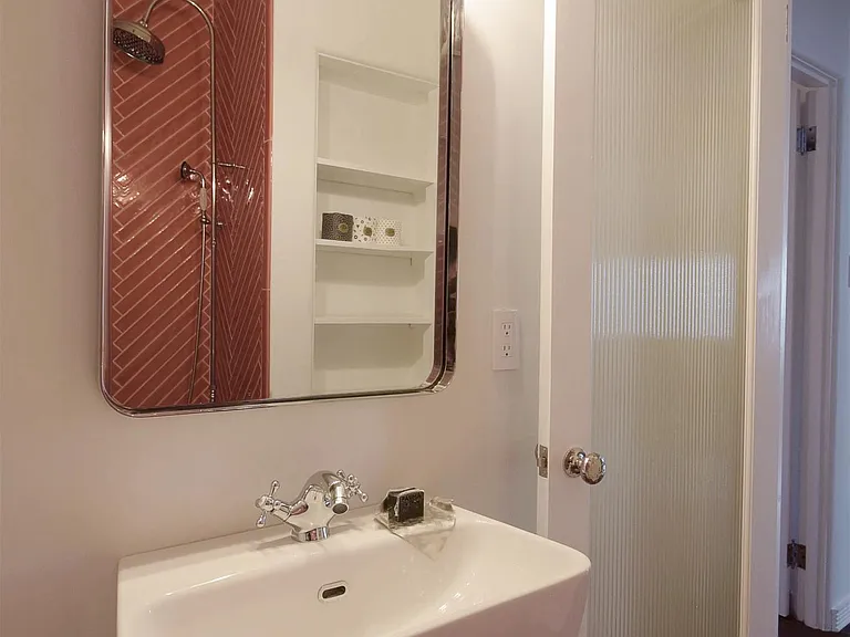 1028 E Rio Grande St — Photo 11