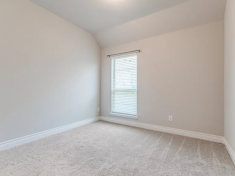 9504 Longhorn Ln — Photo 18