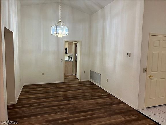 5th image of 8521 Waycross Dr