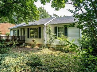1509 5th St, Waynesboro, VA 22980