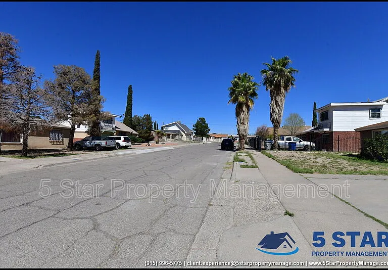 908 Bolivia St — Photo 47