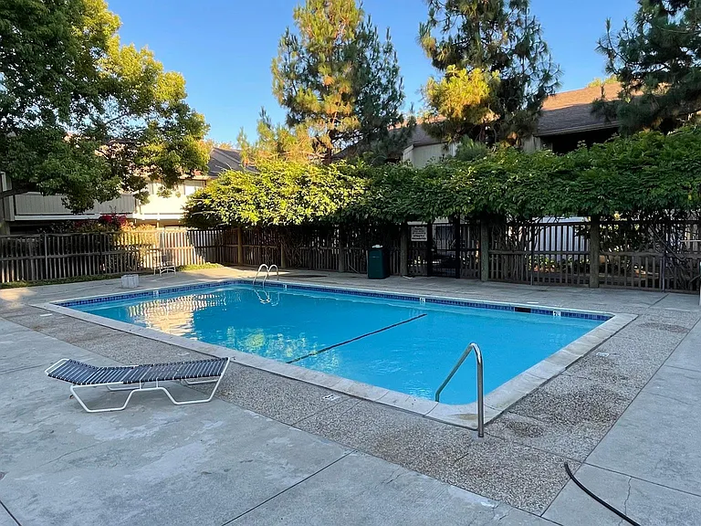 940 Kiely Blvd #K — Photo 14
