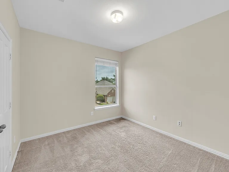 3920 Autumn Ln — Photo 35