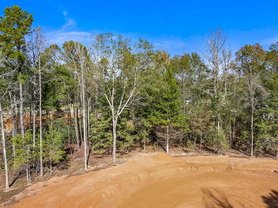 2nd image of 2405 Bent Tree Ln
