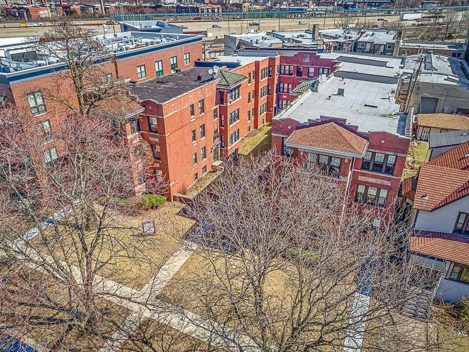 3925-33 N. Keeler — Photo 3