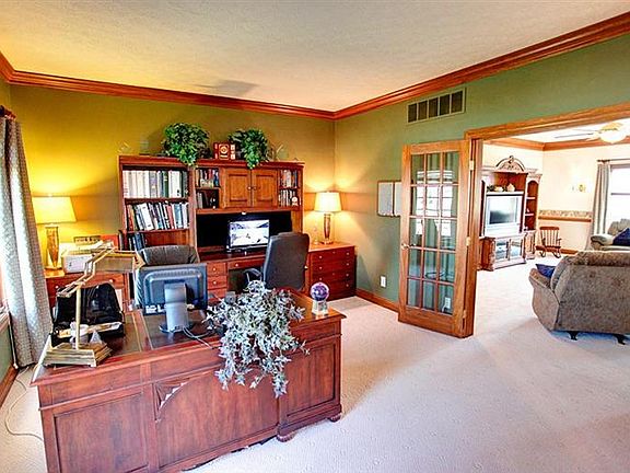 3rd image of 10708 Country Walk Ct