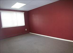 4th image of 98 Broadway #2