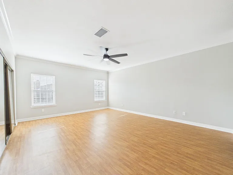 4001 Tanglewilde St #709 — Photo 11