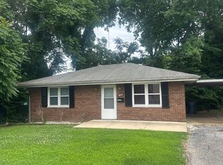 100 Highland Pl #D, Collinsville, IL 62234