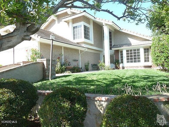 2nd image of 2866 Parkview Dr