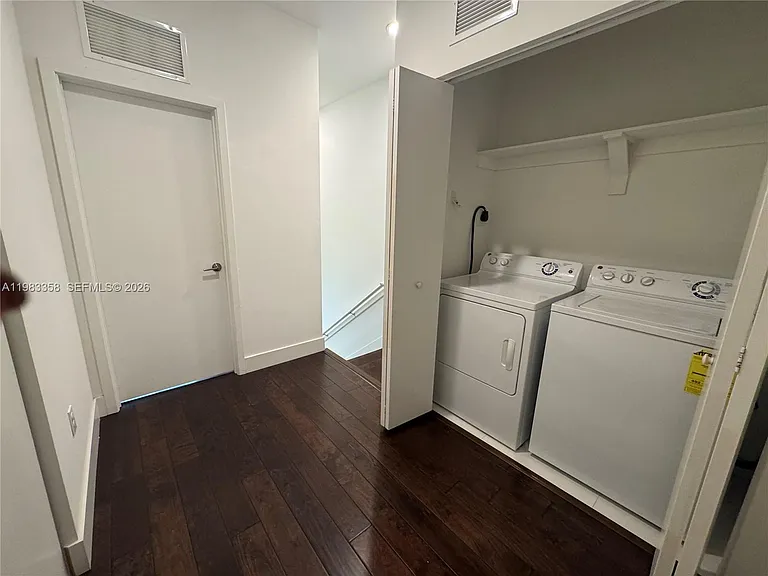 2630 NE 213th St #105 — Photo 11