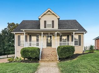 403 Woodlands Dr, Gallatin, TN 37066