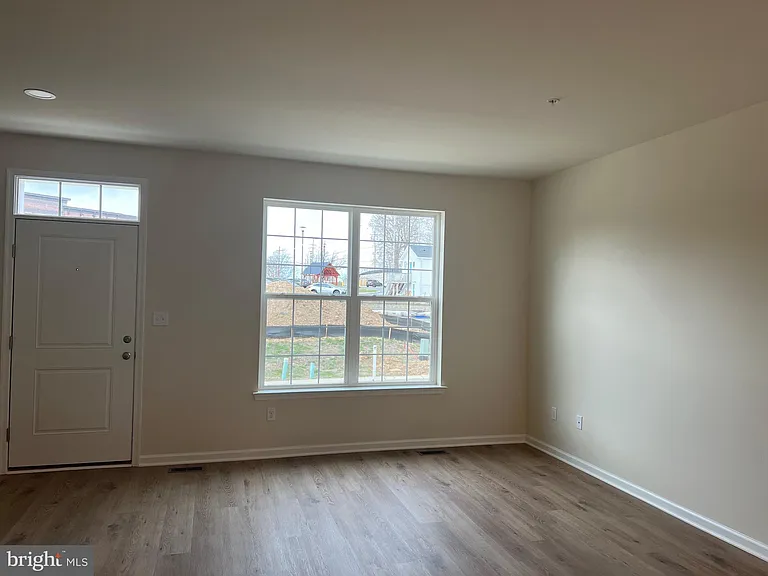 116 Waywood Dr — Photo 7