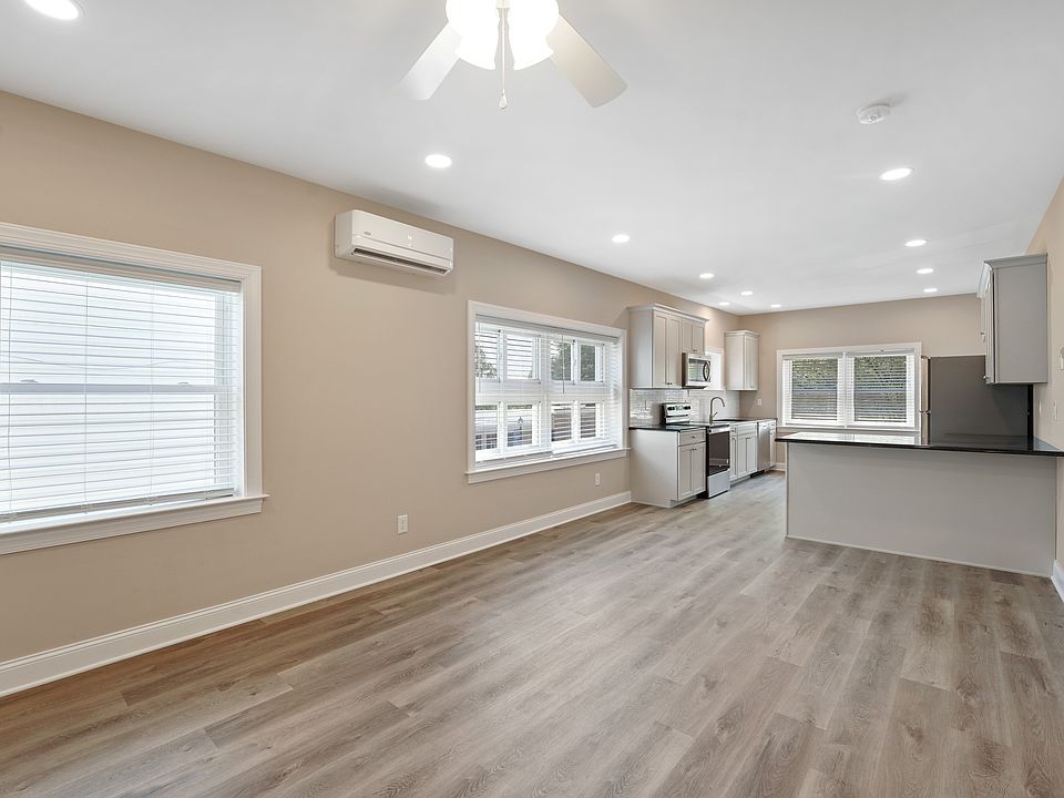 Open floor plan to decorate the way to want to