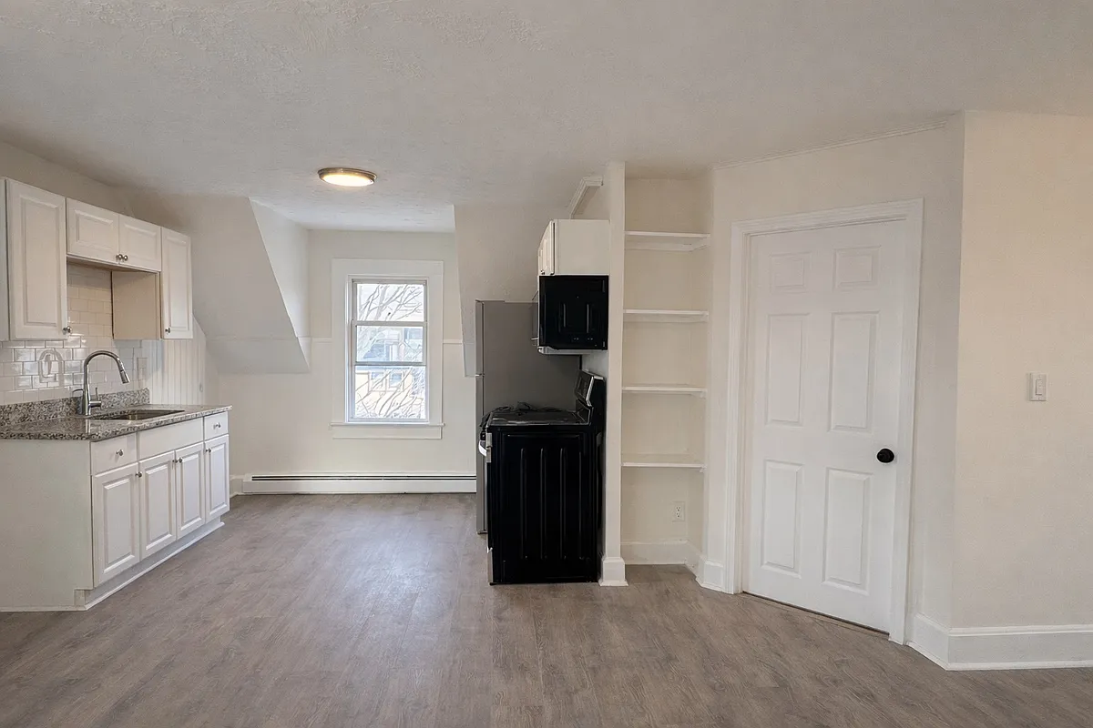 Building Photo - 75 Haviland Ave #3