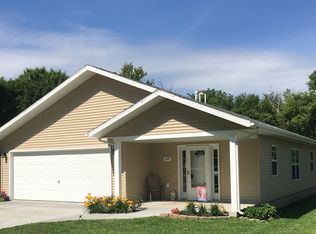 1109 Lynn St, Tipton, IA 52772