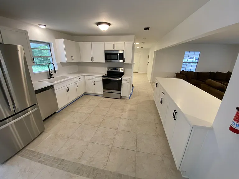 1489 Cypress St — Photo 3
