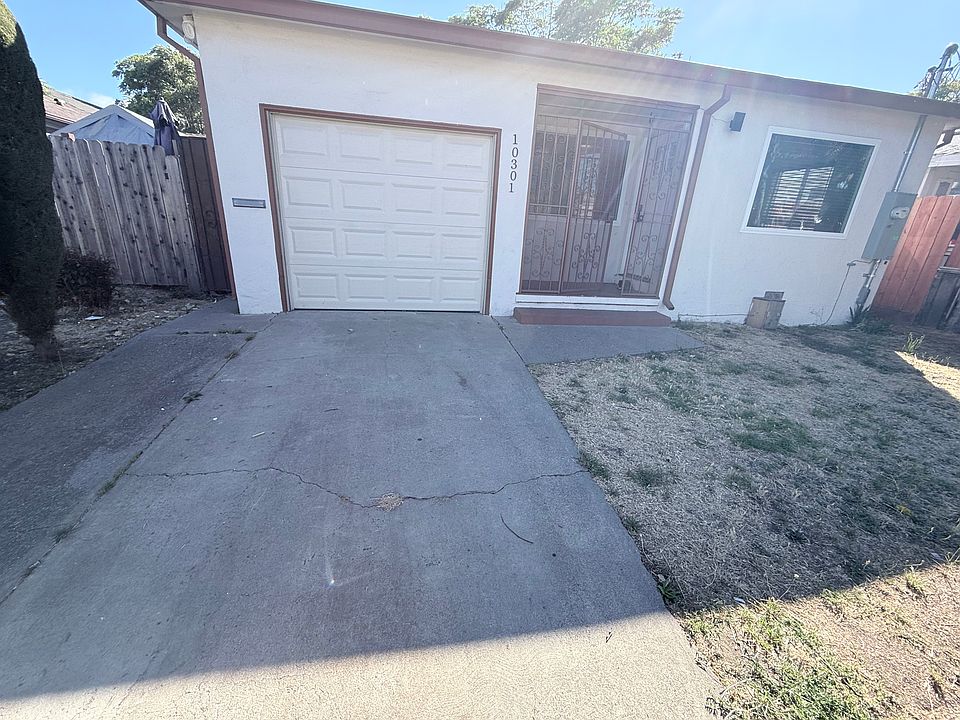 1st image of 10301 San Leandro St