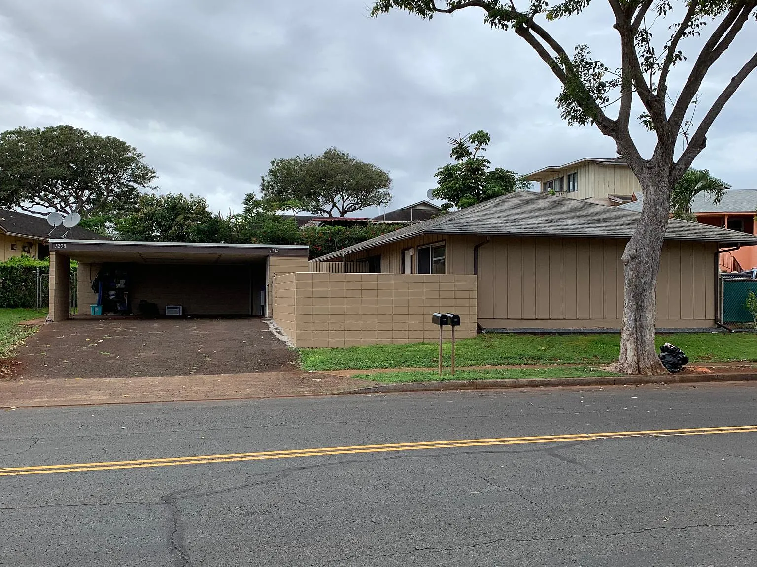 1236 Palekaiko St — Photo 1