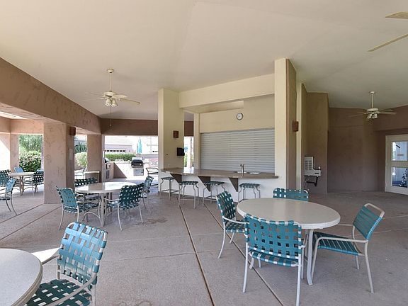 Community  Dining
