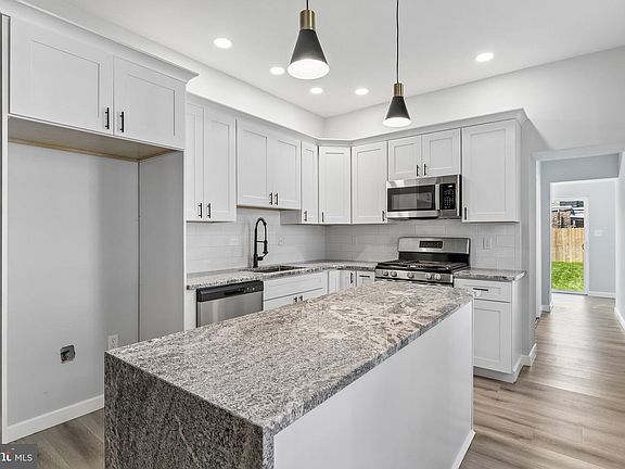 3rd image of 1526-28 N 58th St