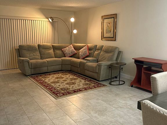 4th image of 6866 Huntington Ln APT 504