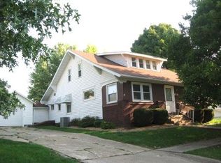 201 W Penn St, What Cheer, IA 50268