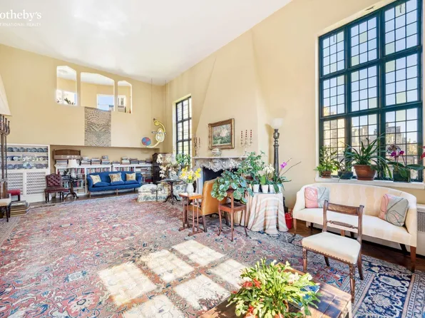 11 East 73rd Street image 6 of 17