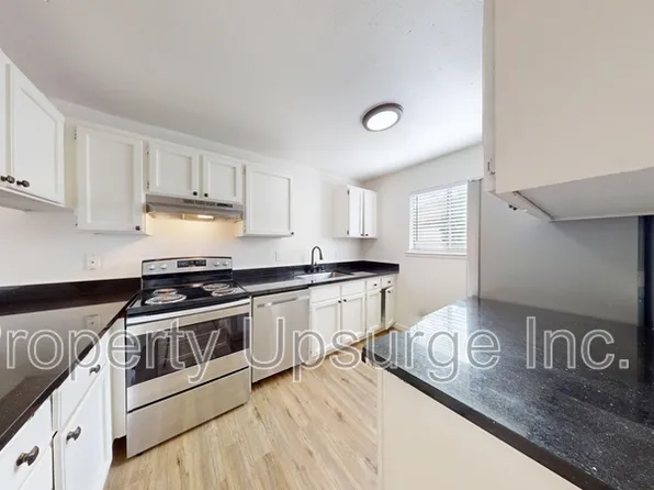 1045 California St #5, Redding, CA 96001