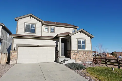 1073 White Leaf Cir Photo 1
