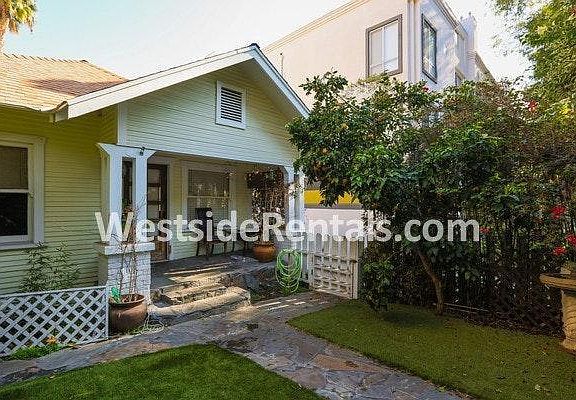 3rd image of 920 Palm Ave #A