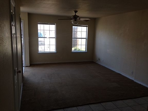 4th image of 2618 W Walker St